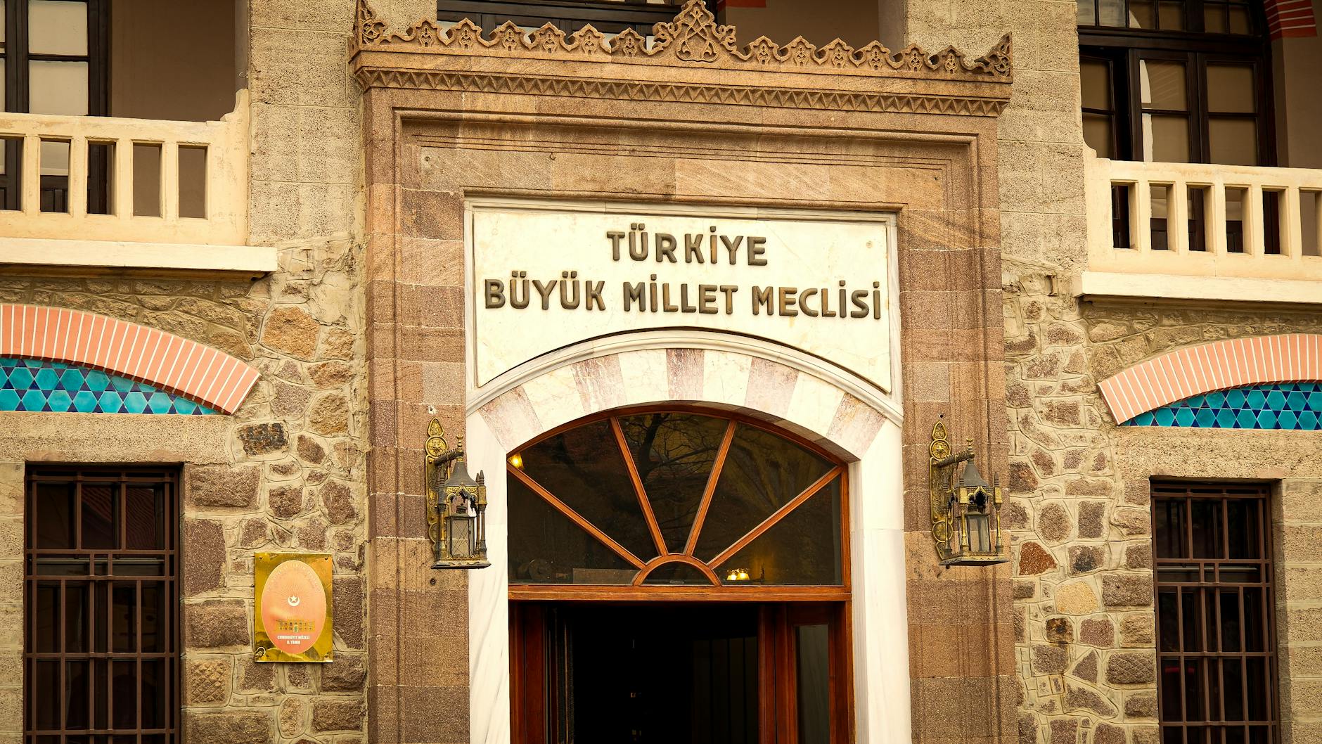 Türk kahvaltısı serpme
